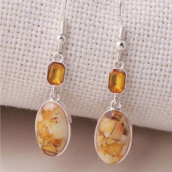 5/$25 GOLD YELLOW EARRINGS - Picture 2 of 4